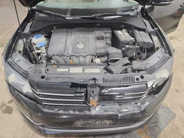 2012 VOLKSWAGEN PASSAT SE