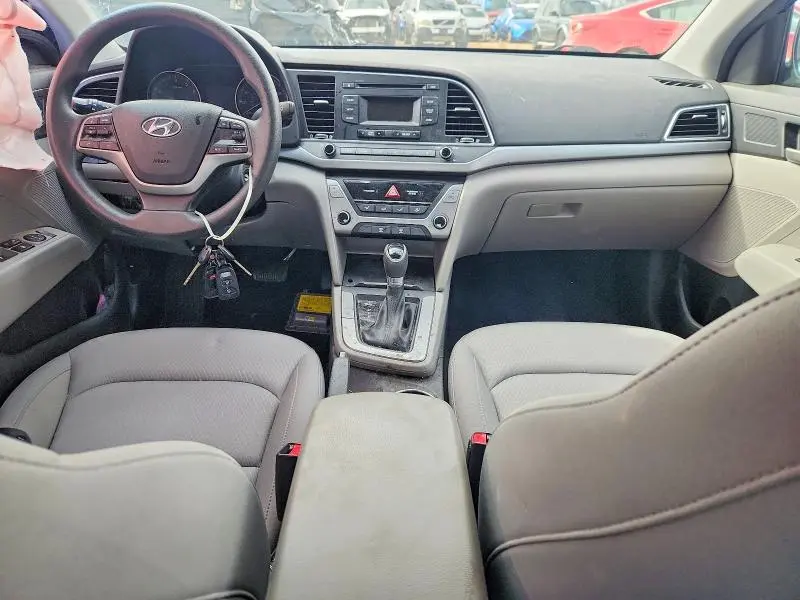 2018 HYUNDAI ELANTRA SE  