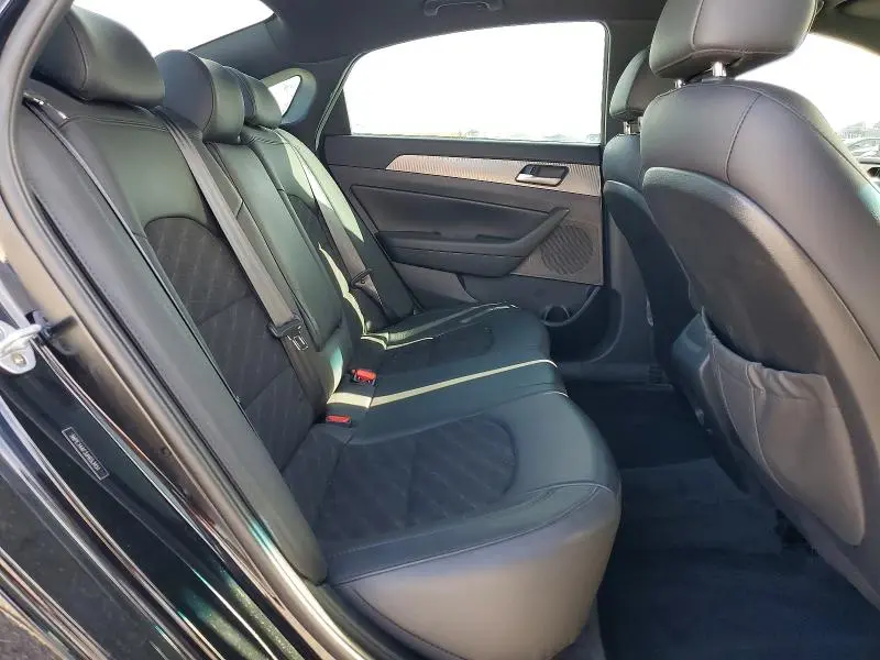 2018 HYUNDAI SONATA SPORT  