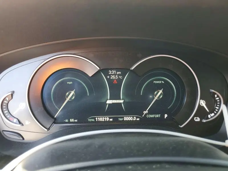 2019 BMW 530E   