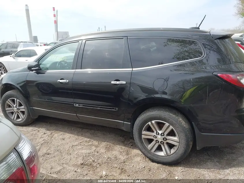 2017 CHEVROLET TRAVERSE 2LT