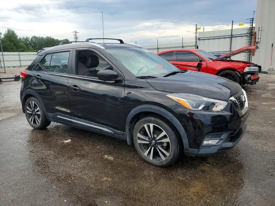 2019 NISSAN KICKS SR  