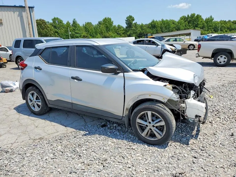 2018 NISSAN KICKS S  