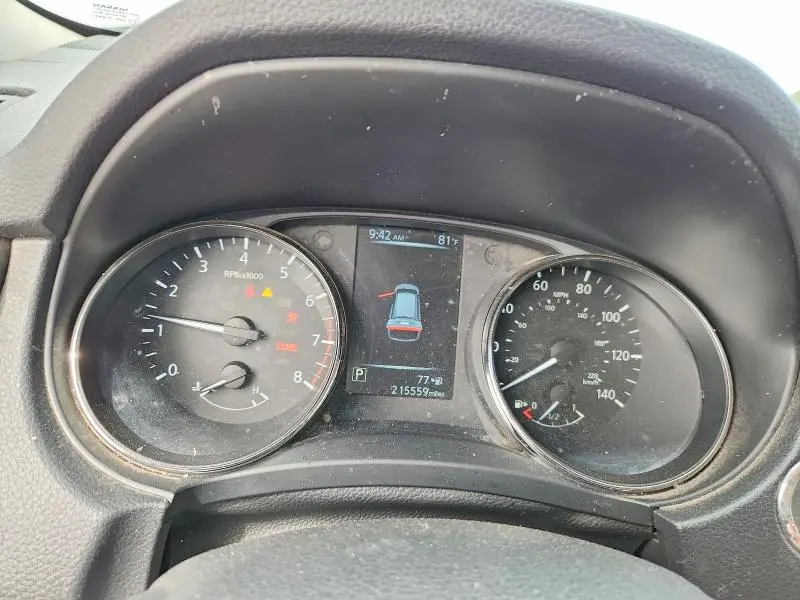 2017 NISSAN ROGUE SV  