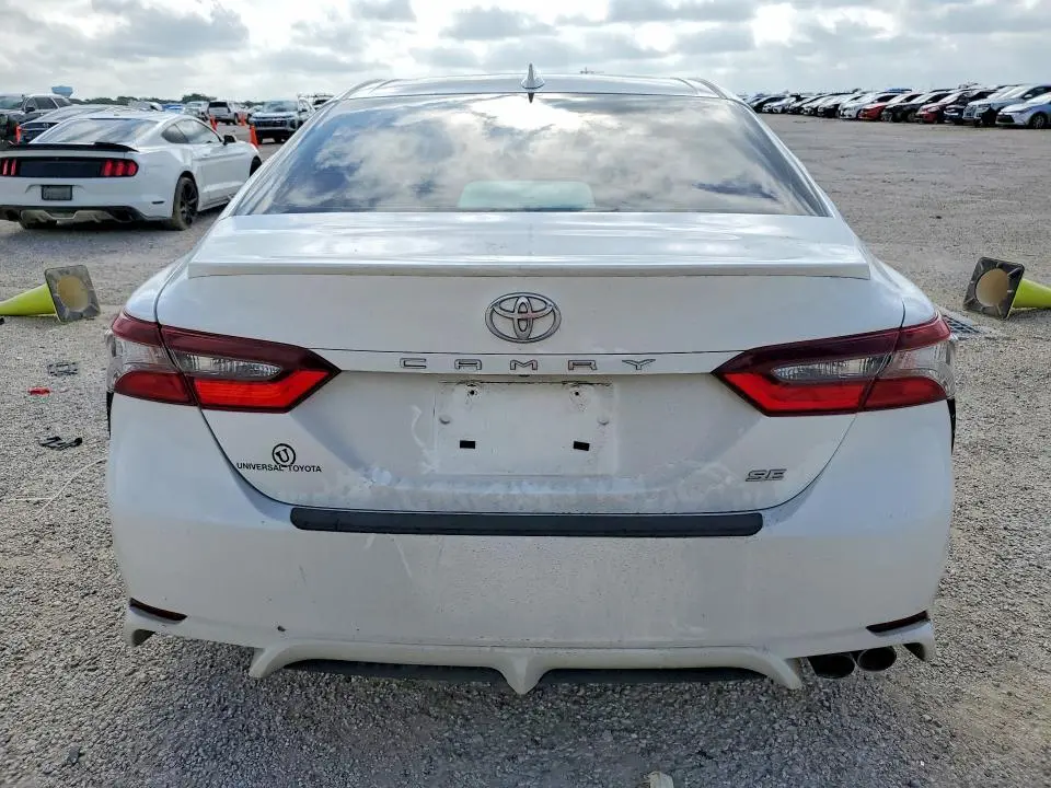 2022 TOYOTA CAMRY   