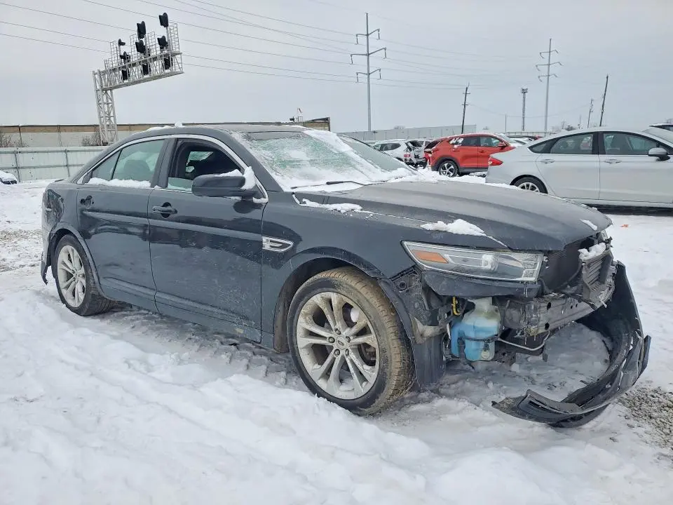 2013 FORD TAURUS SEL  