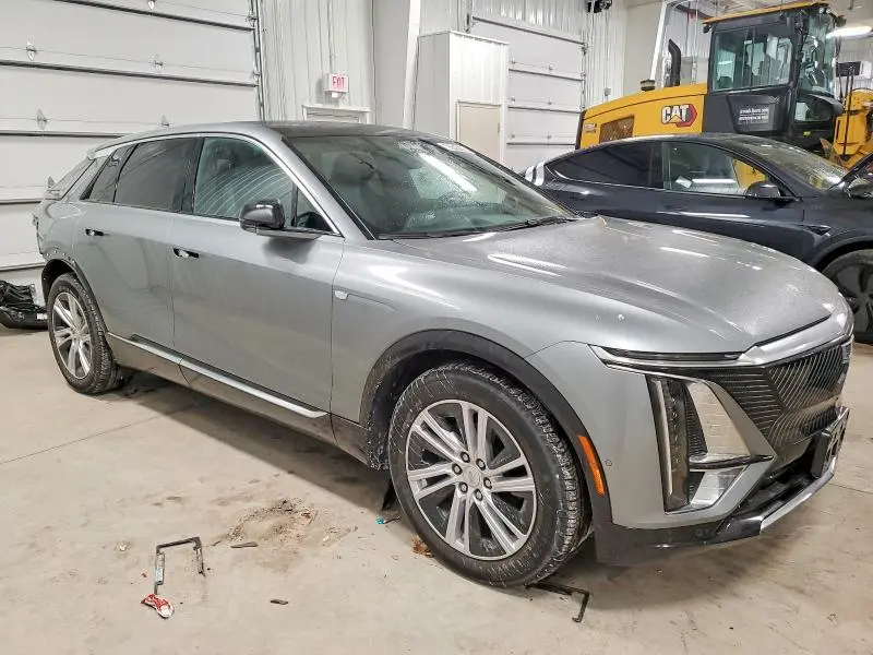 2024 CADILLAC LYRIQ TECH  