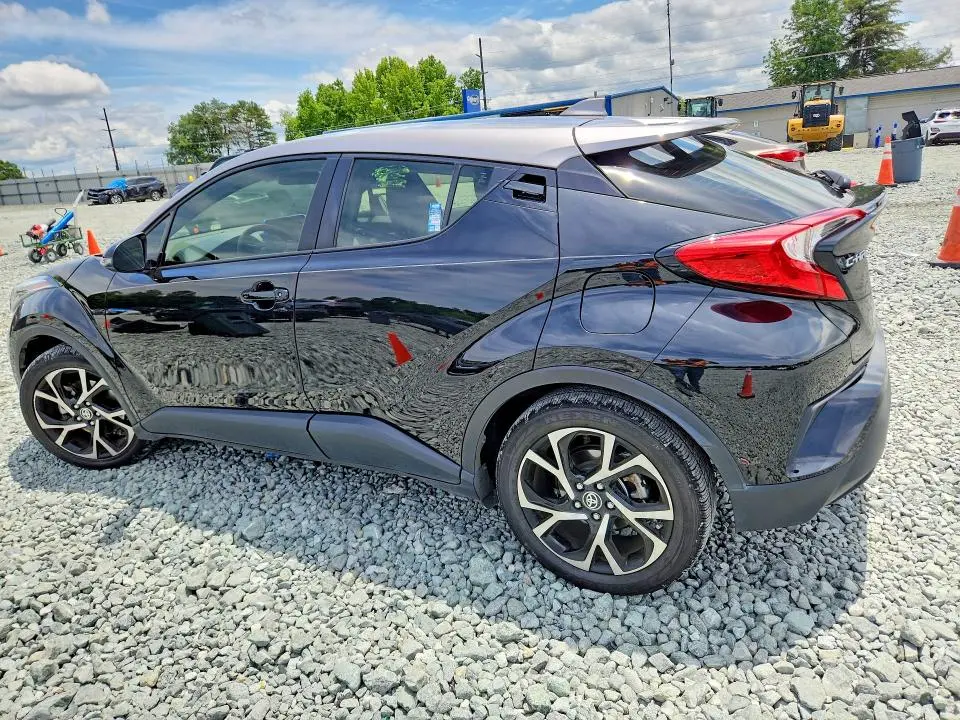2020 TOYOTA C-HR XLE  