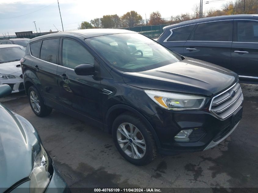 2017 FORD ESCAPE SE