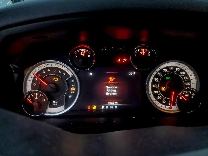 2022 RAM 1500 CLASSIC SLT  