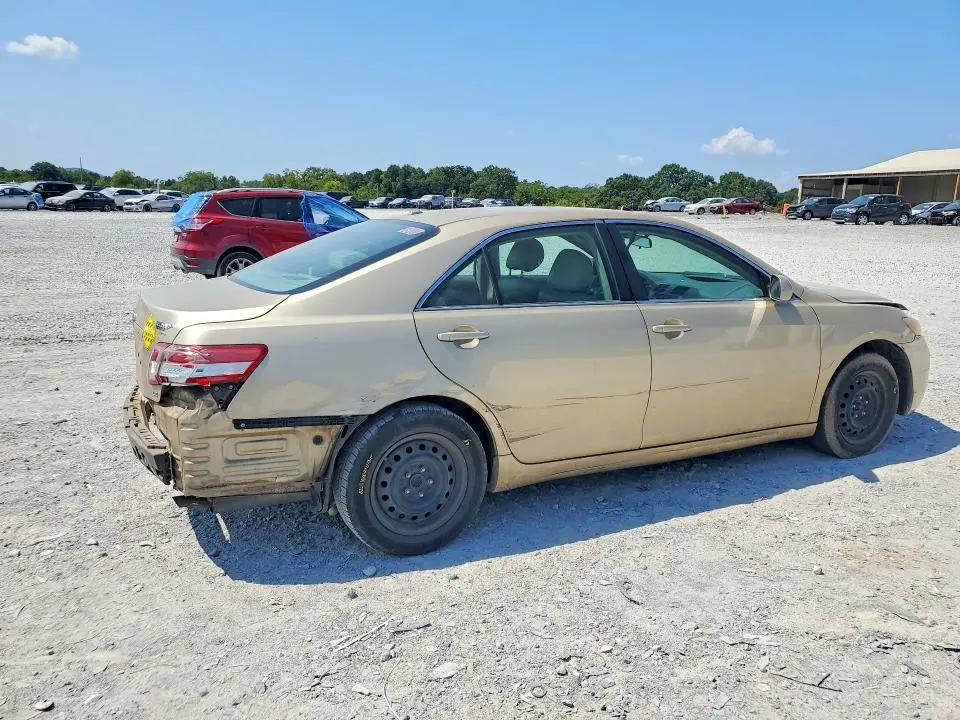 2010 TOYOTA CAMRY LE  