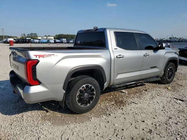 2024 TOYOTA TUNDRA CREWMAX SR  