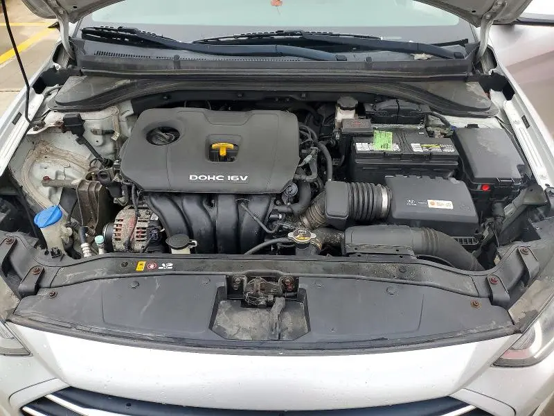 2018 HYUNDAI ELANTRA SE  
