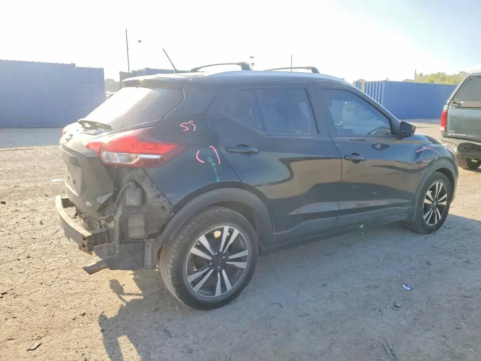 2019 NISSAN KICKS SV  
