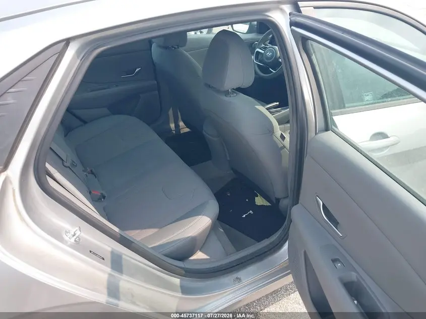 2021 HYUNDAI ELANTRA SE
