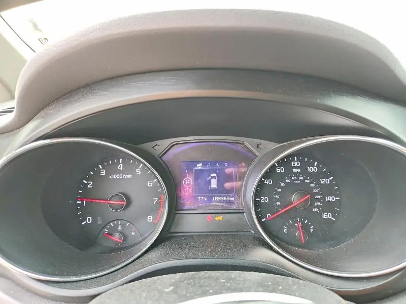 2016 KIA SEDONA LX  