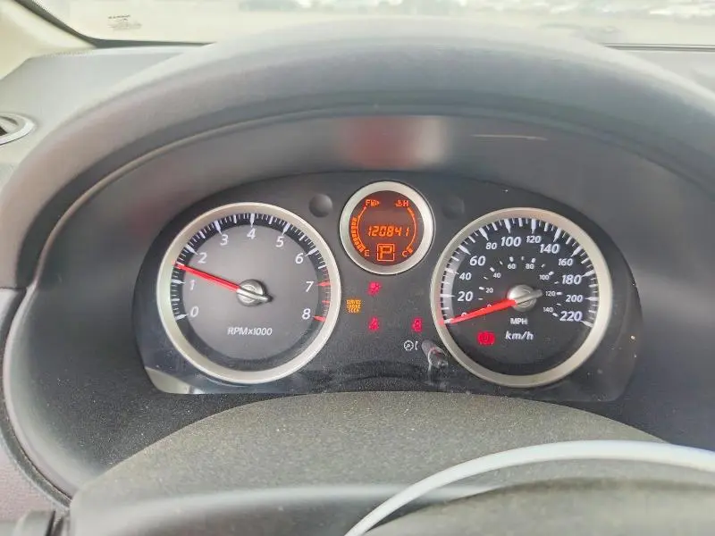 2011 NISSAN SENTRA 2.0  