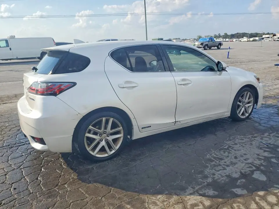 2015 LEXUS CT 200  