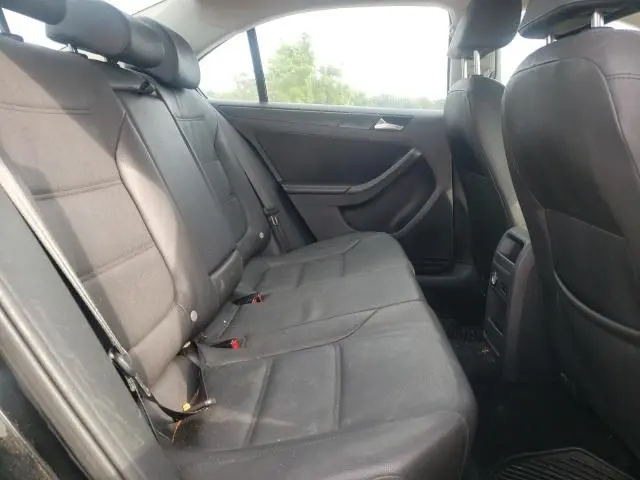 2012 VOLKSWAGEN JETTA SE  