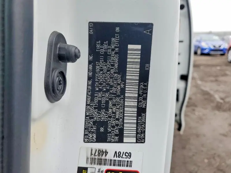 2013 TOYOTA SIENNA XLE  