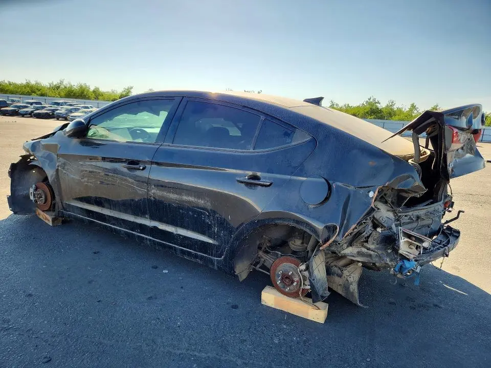 2018 HYUNDAI ELANTRA SEL  