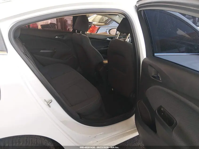 2018 CHEVROLET CRUZE LT AUTO