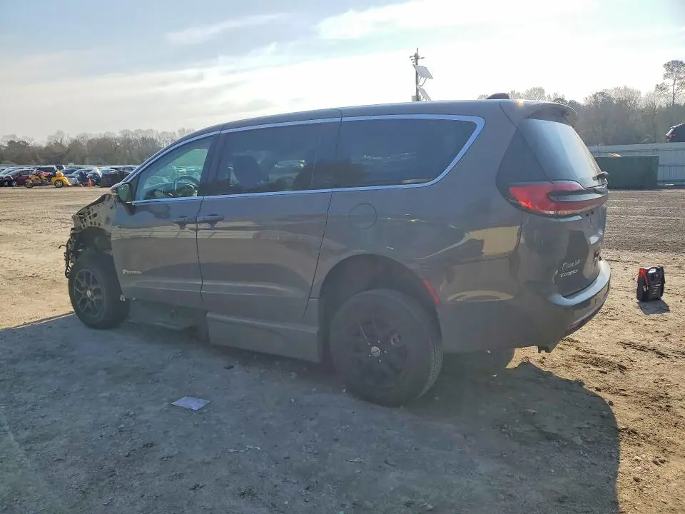 2023 CHRYSLER PACIFICA TOURING L  