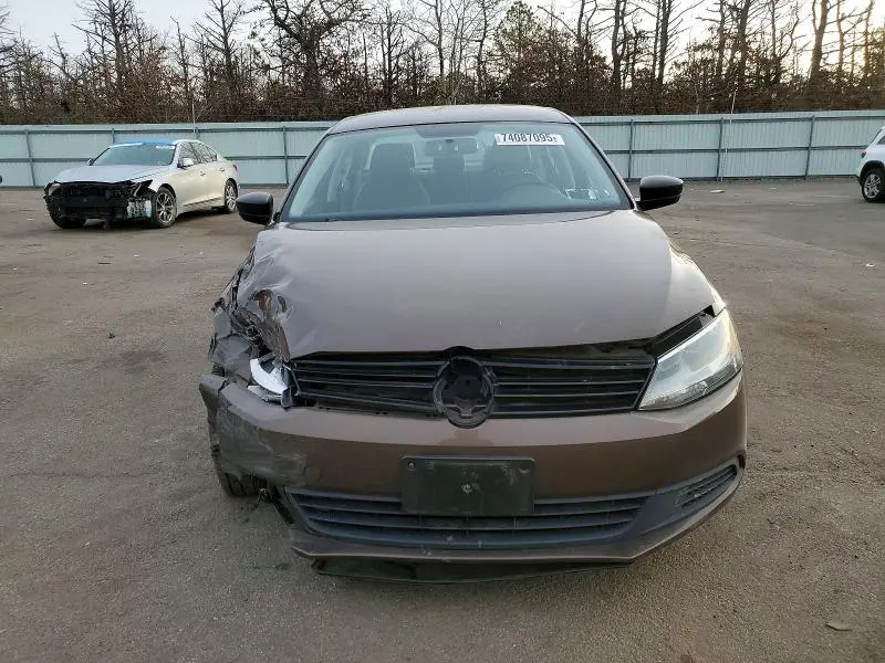 2011 VOLKSWAGEN JETTA BASE  