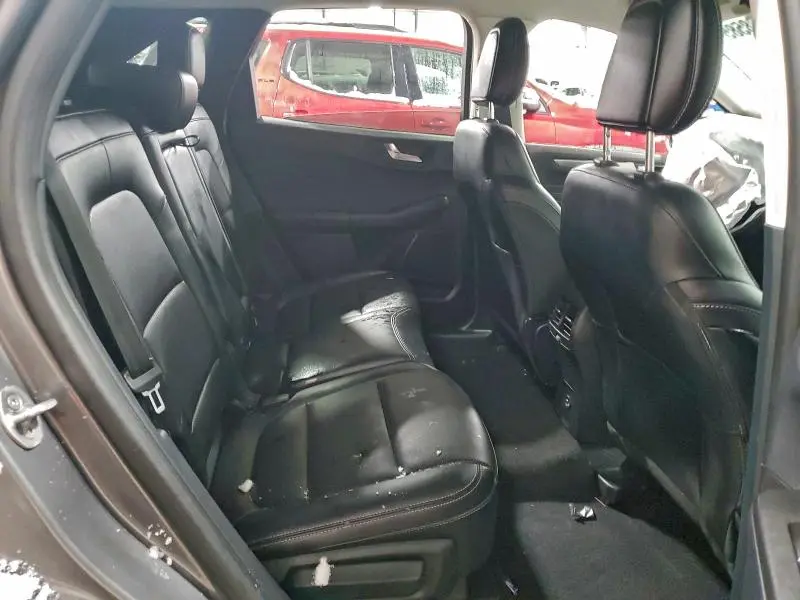 2021 FORD ESCAPE TITANIUM  