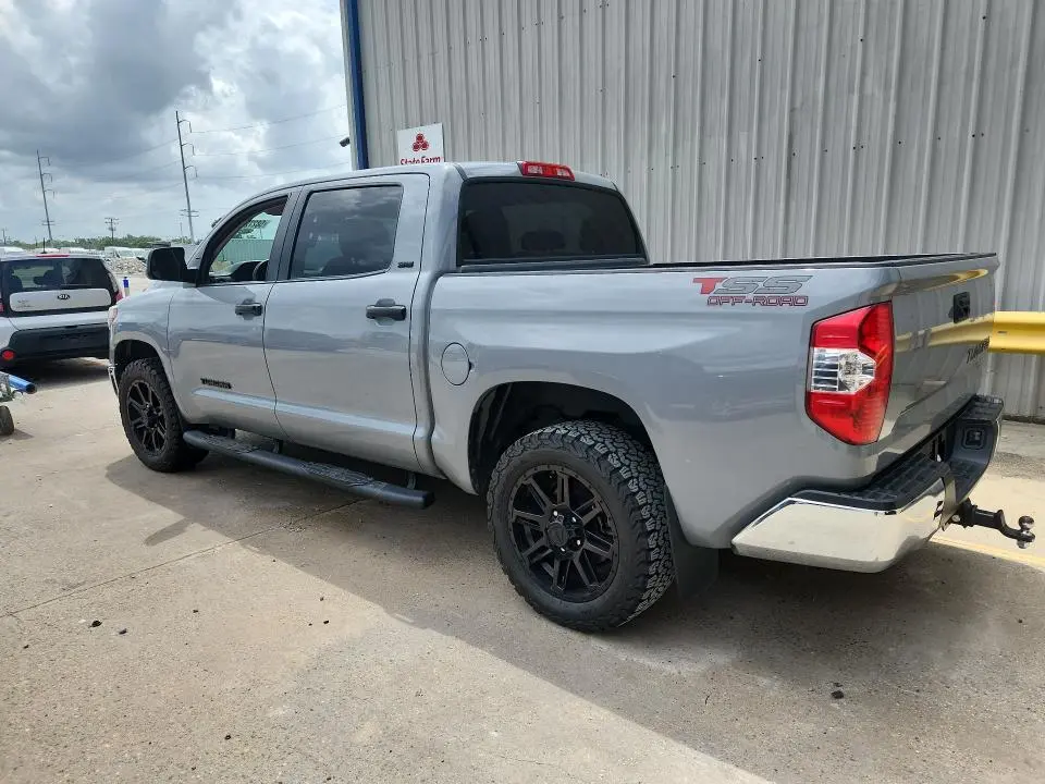 2019 TOYOTA TUNDRA CREWMAX SR5  