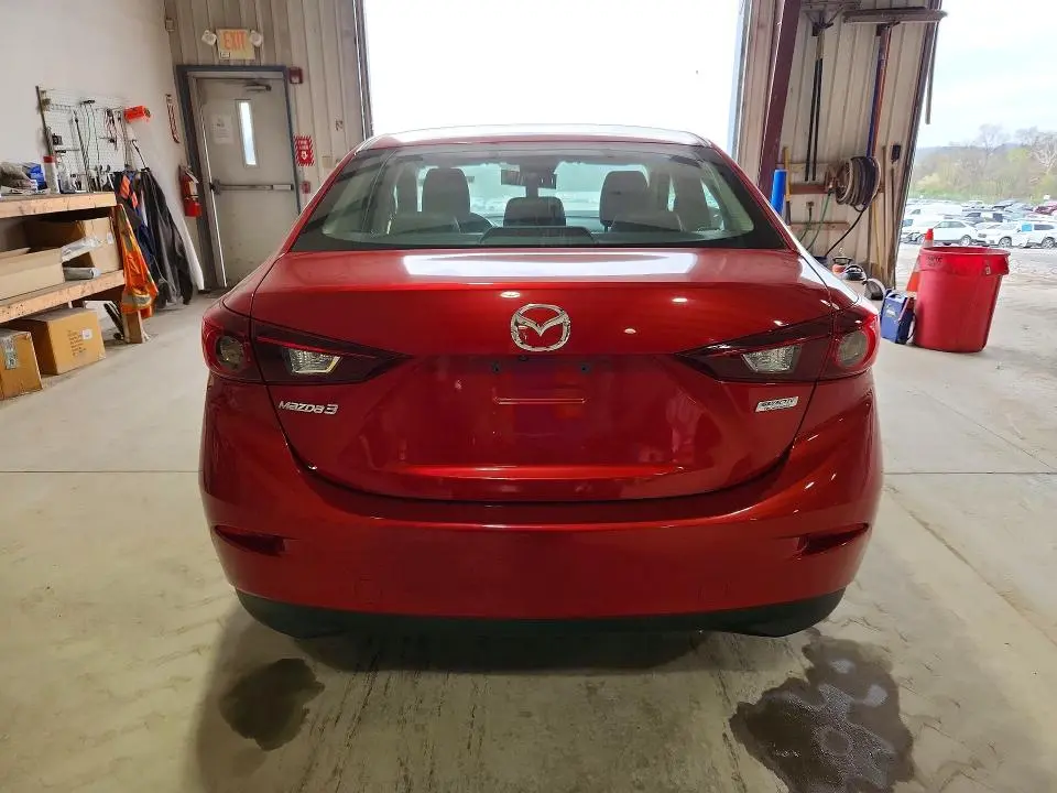 2017 MAZDA 3 TOURING  