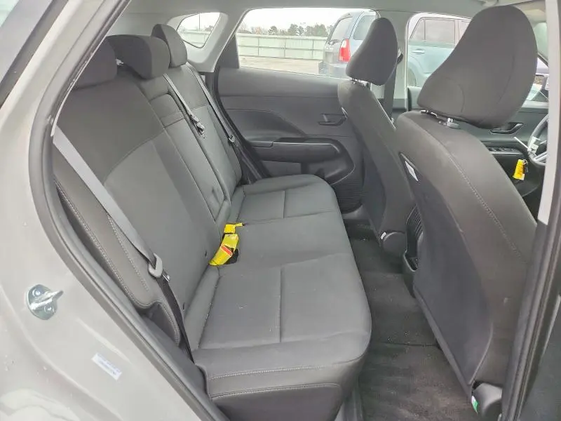 2025 HYUNDAI KONA SE  