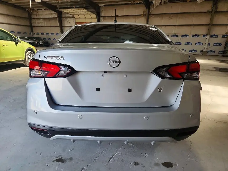 2024 NISSAN VERSA S  