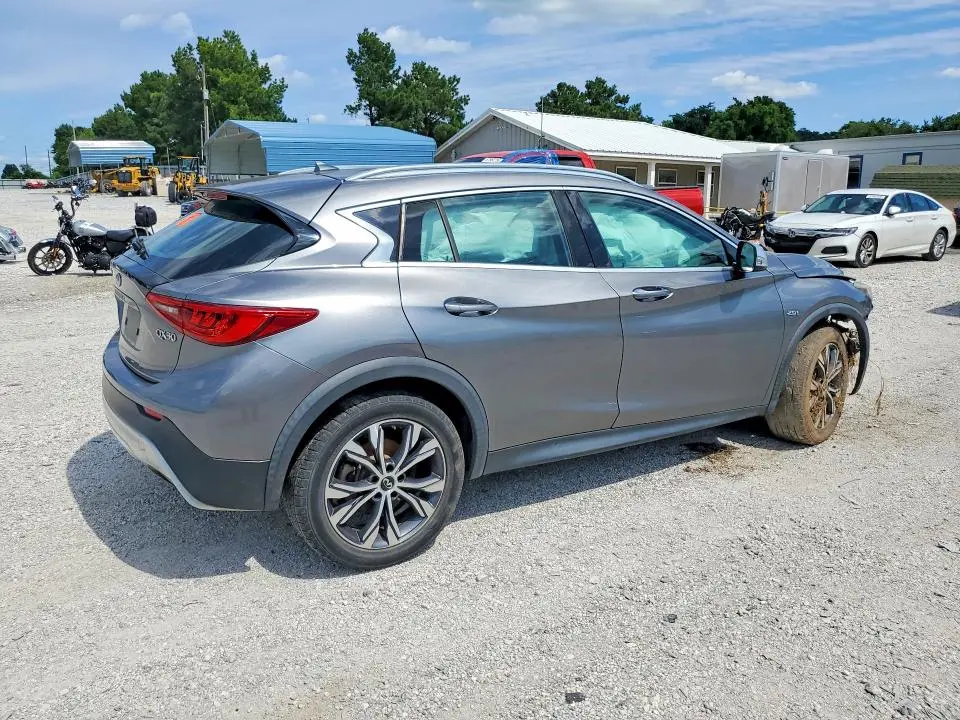 2017 INFINITI QX30 PREMIUM  