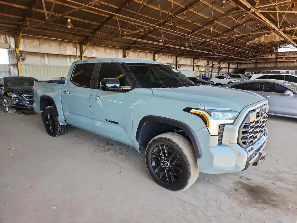 2024 TOYOTA TUNDRA LIMITED  