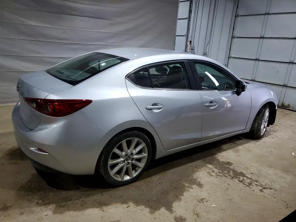 2017 MAZDA 3 TOURING  