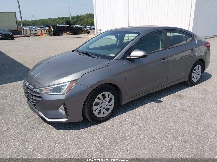 2019 HYUNDAI ELANTRA SE