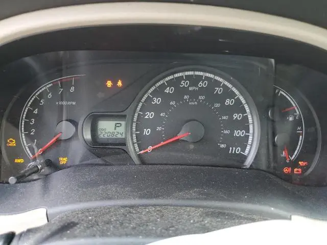 2011 TOYOTA SIENNA LE