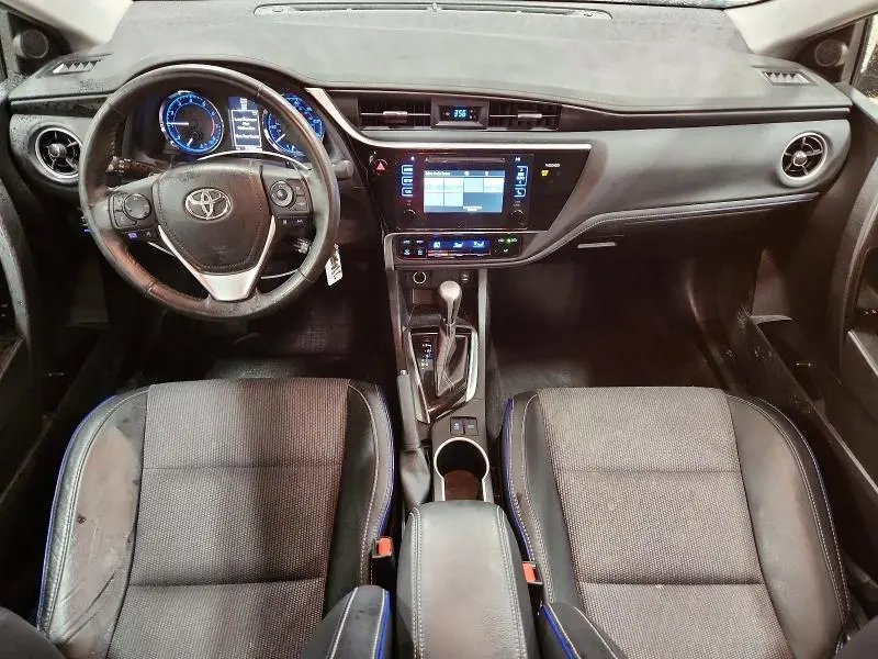 2017 TOYOTA COROLLA SE  
