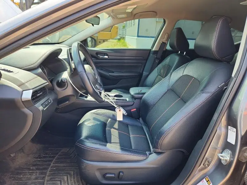 2019 NISSAN ALTIMA SR  