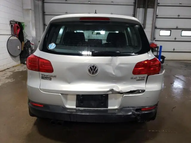 2013 VOLKSWAGEN TIGUAN S  
