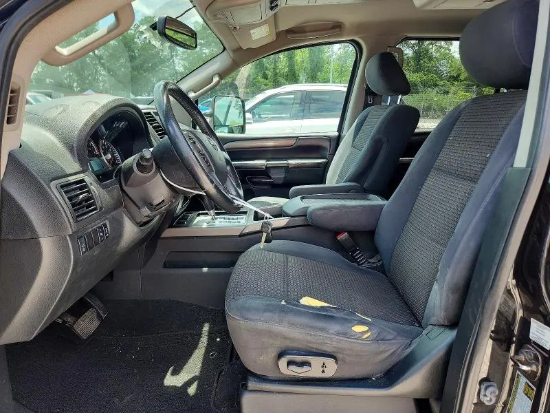 2013 NISSAN ARMADA SV  