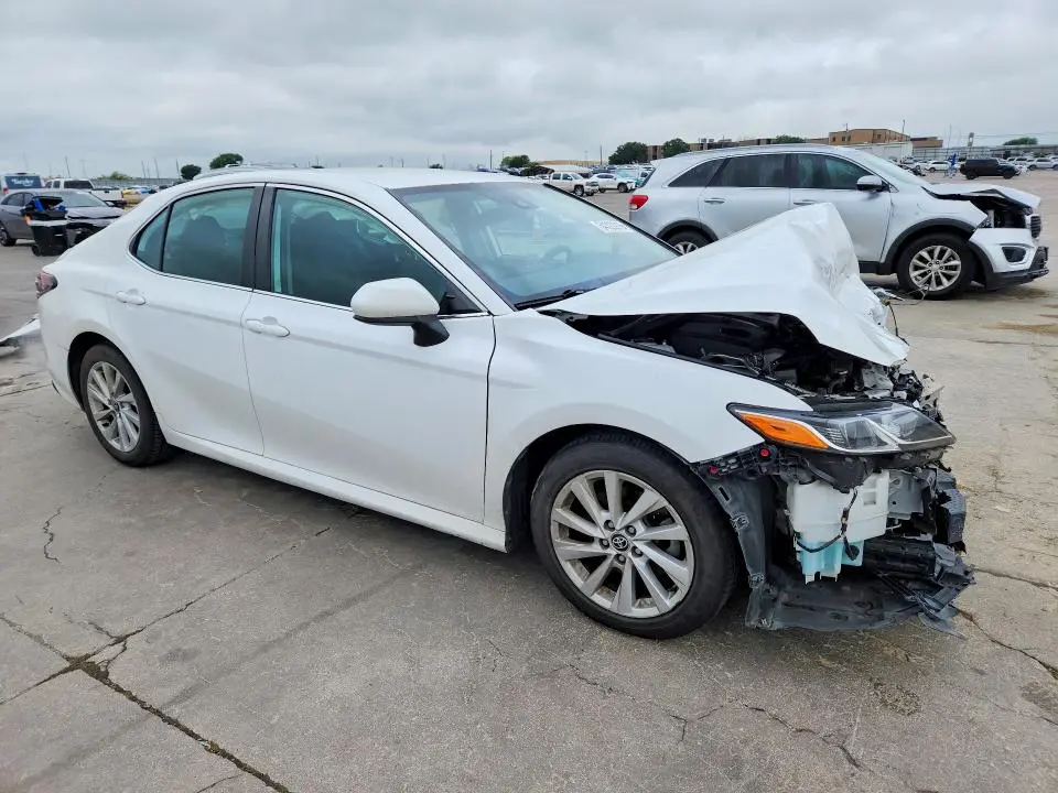 2022 TOYOTA CAMRY LE  