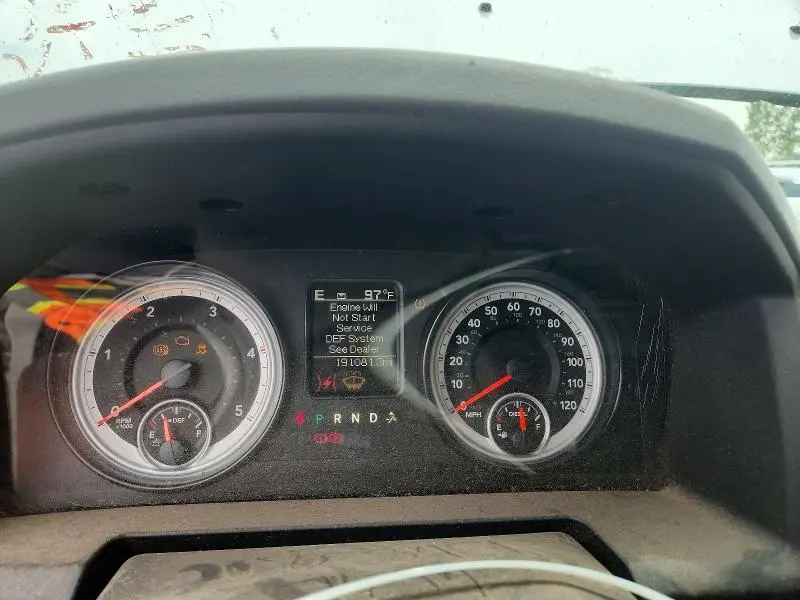 2015 RAM 1500 SLT  