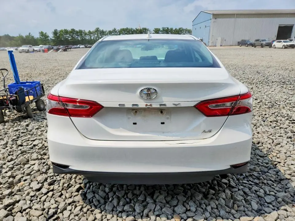 2020 TOYOTA CAMRY LE  