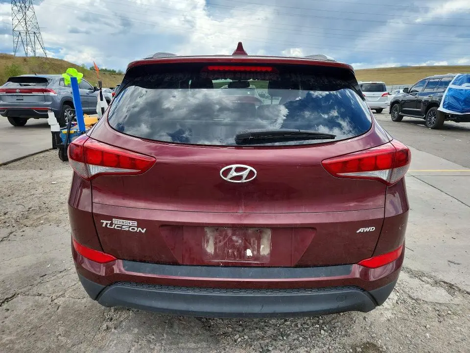 2017 HYUNDAI TUCSON SE PLUS  