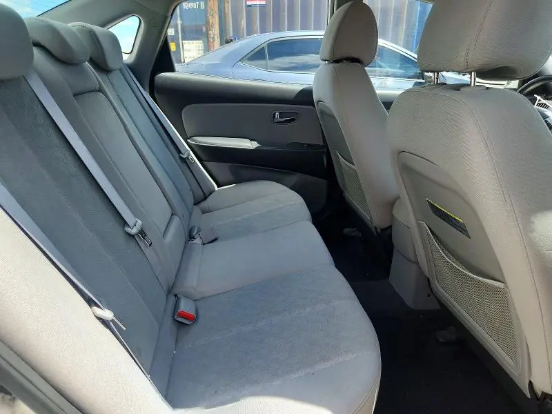 2010 HYUNDAI ELANTRA GLS  
