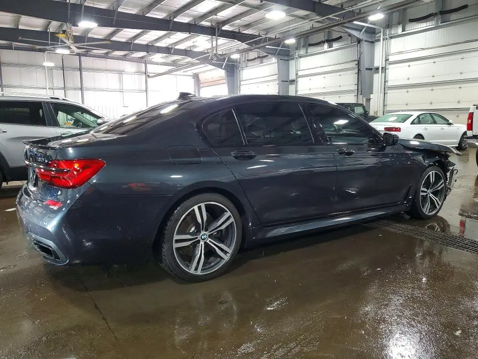 2016 BMW 750 XI  