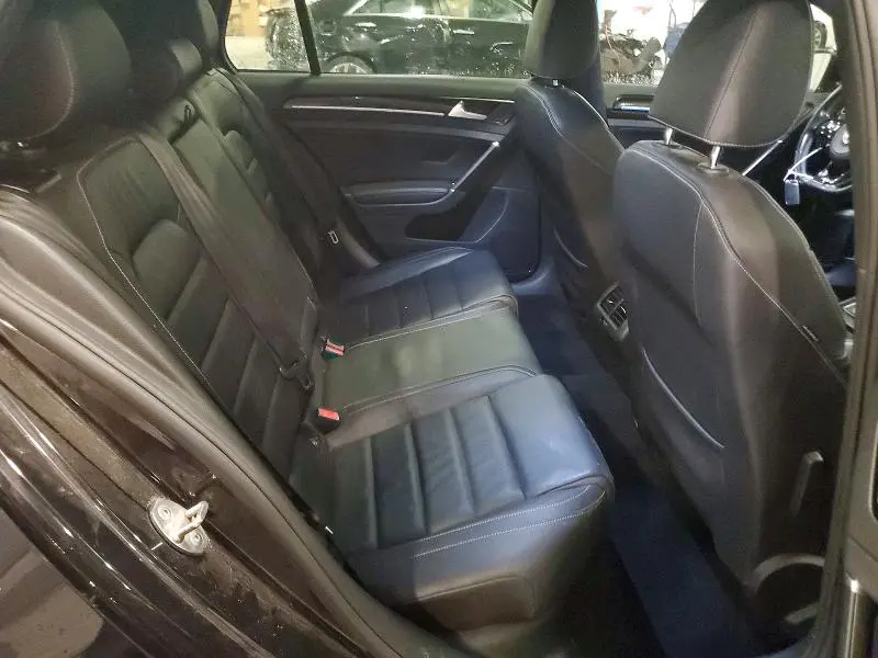 2017 VOLKSWAGEN GOLF R   