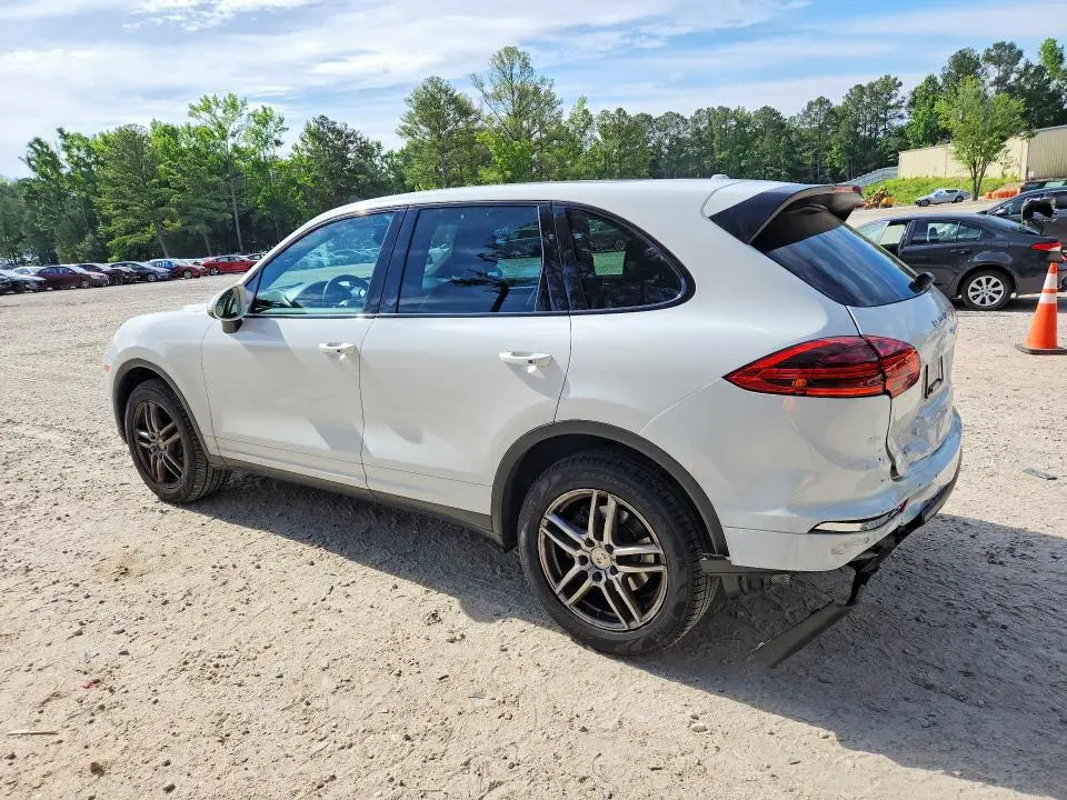 2016 PORSCHE CAYENNE   